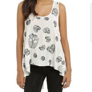 Hot Topic. Size XL. Hi-lo skull tank.